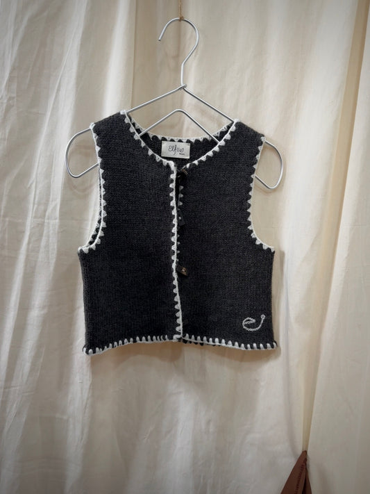 Scalloped Merino Woll Vest