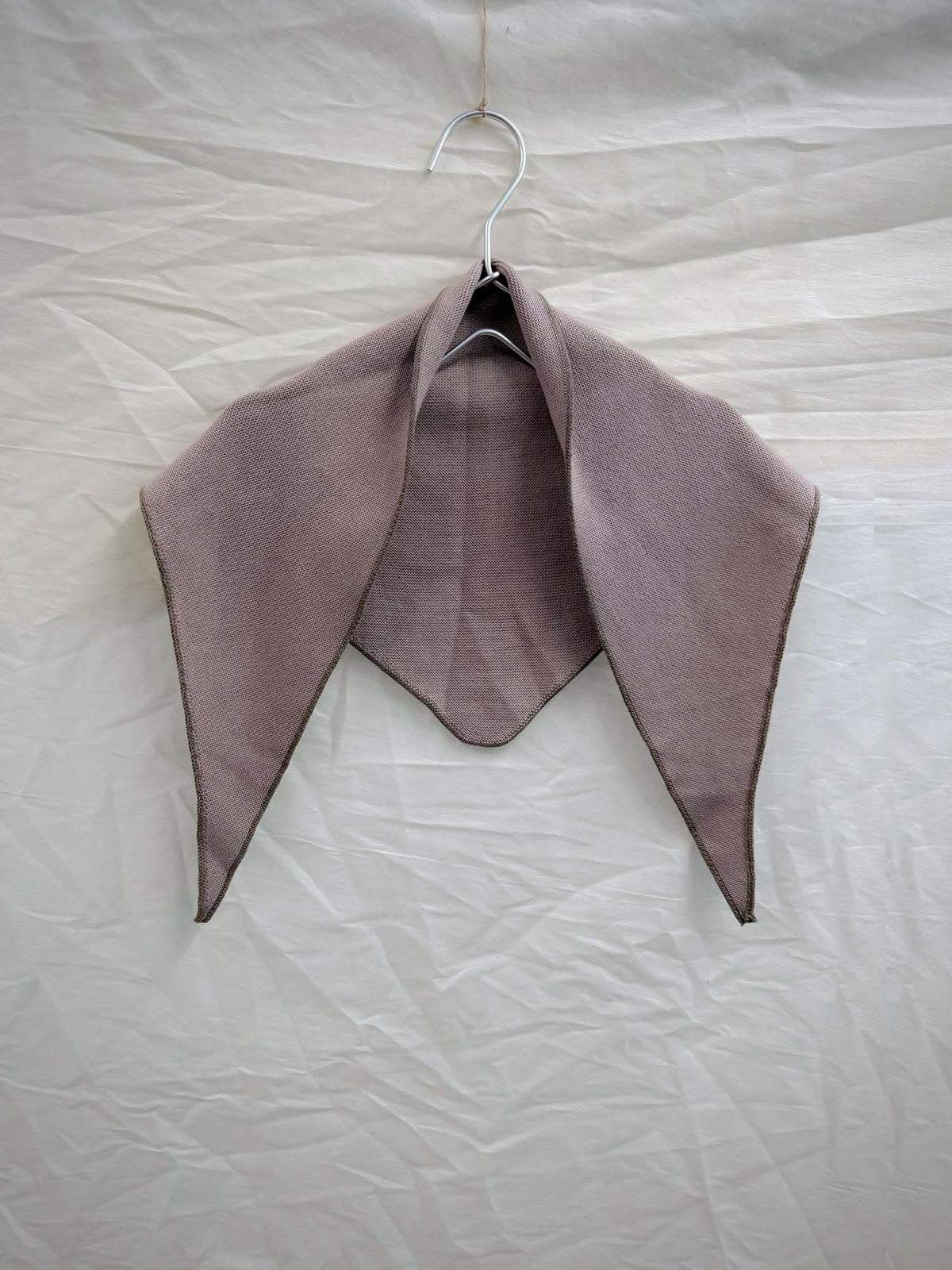 Triangular Knit Scarf